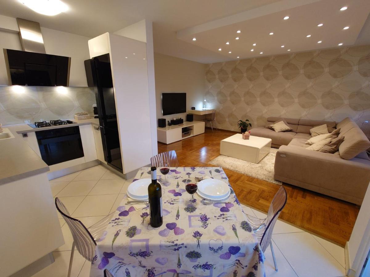 Apartman Mare Nostrum**** Apartment Rijeka Luaran gambar